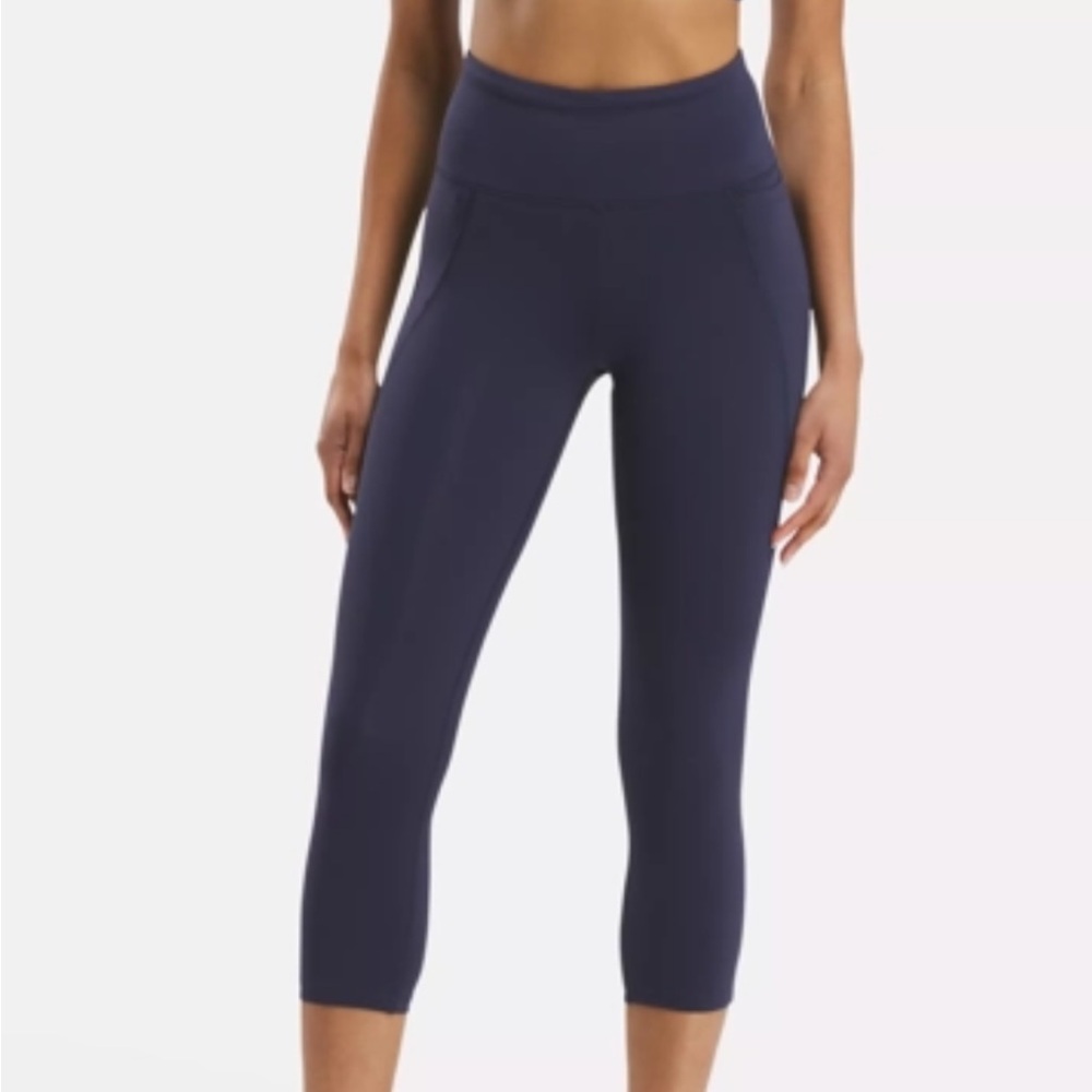 NWT Reebok Women’s 3/4 high rise lux cropped legging